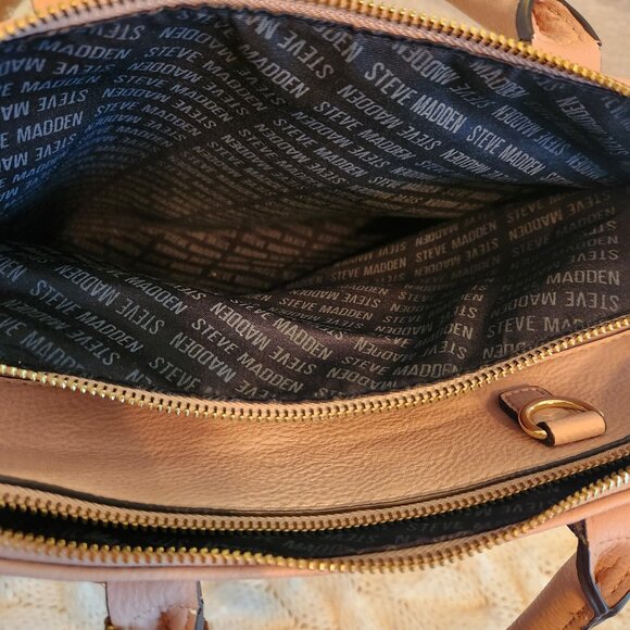 Steve Madden purse - Picture 3 of 6